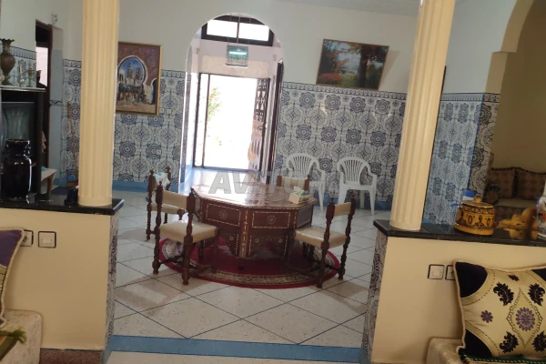 Terrain et villa 1419m2 en Vente à Sidi Bennour