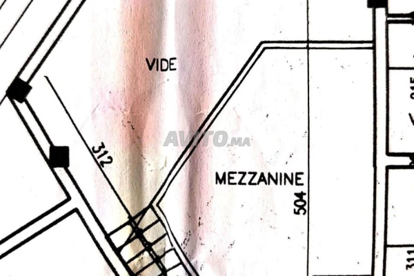 Local Commercial de 45 m² à Fès