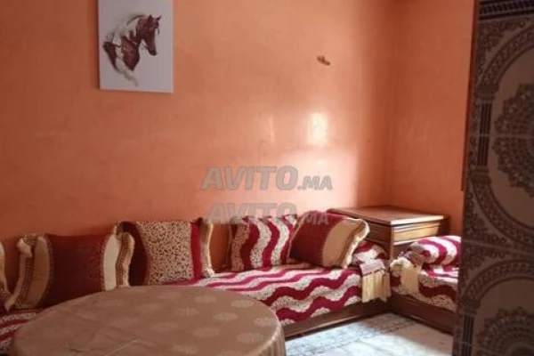 bon état tres bon appartement a temara chiga