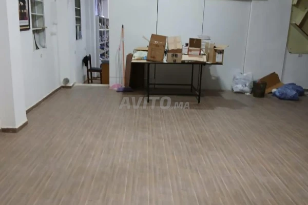 2 magasins réunis 177 m² – Route Aïn Chkef