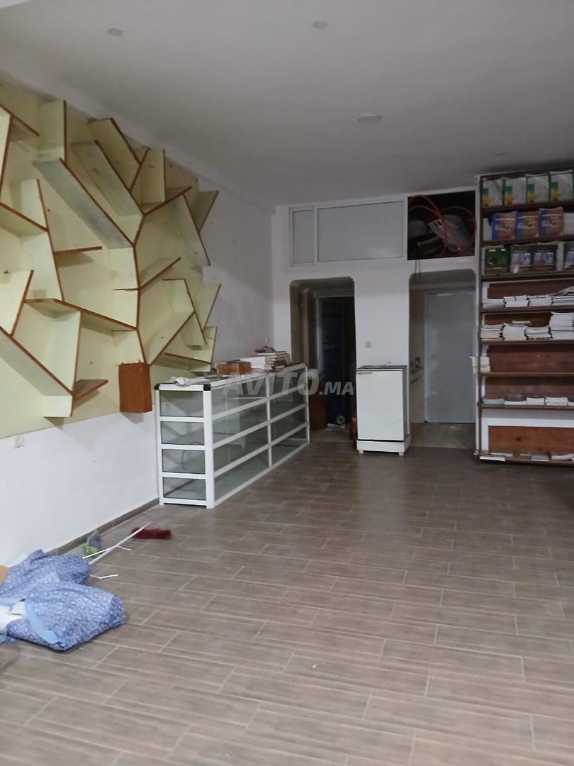2 magasins réunis 177 m² – Route Aïn Chkef